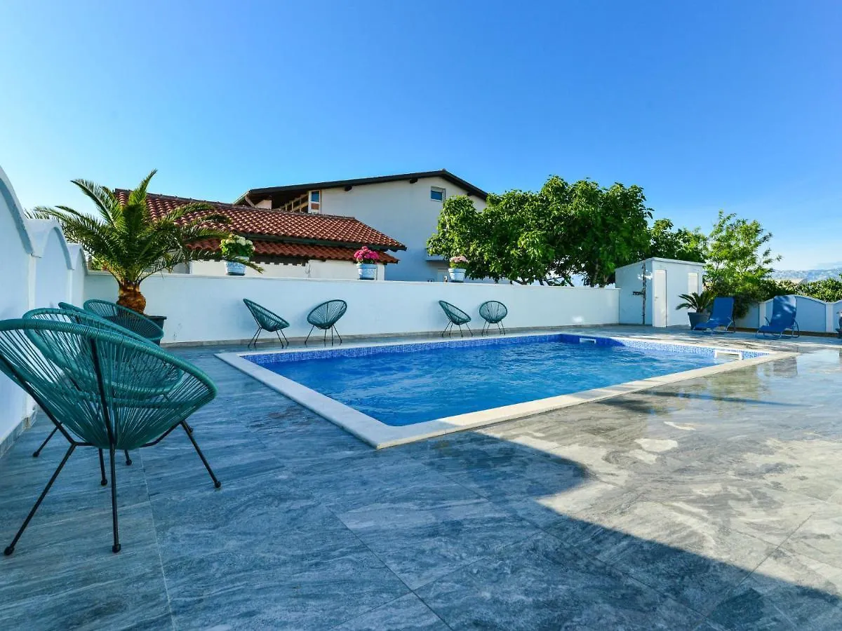 Apartment Jadran - Nin121 By Interhome